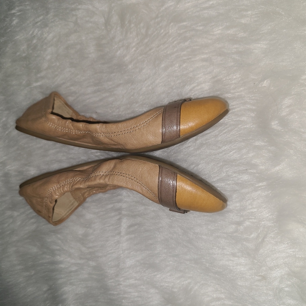 Coach Size 8 B Brown & Tan Leather Ballet Flats - Picture 3 of 7